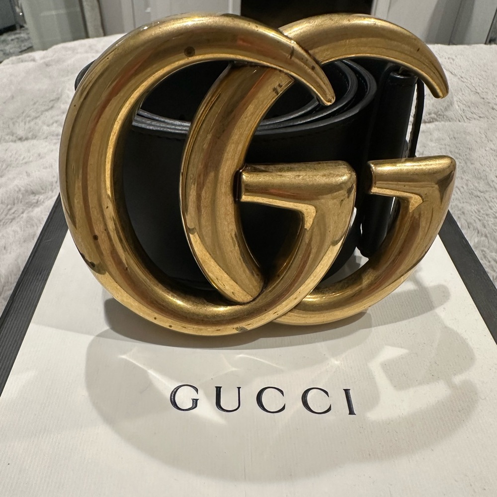 Gucci Black Belt with Gold GG Buckle ( large belt )